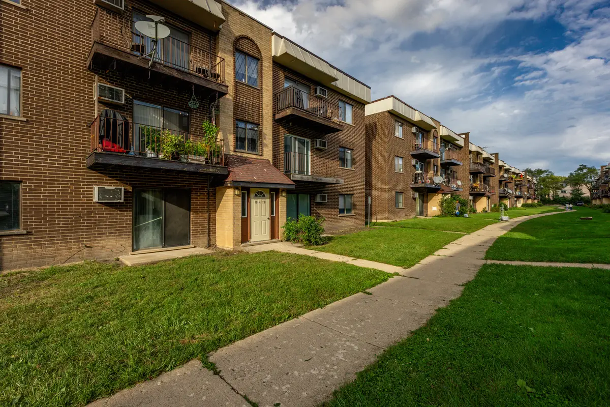 10429 Dearlove Road #4, Glenview, IL 60025 - #1