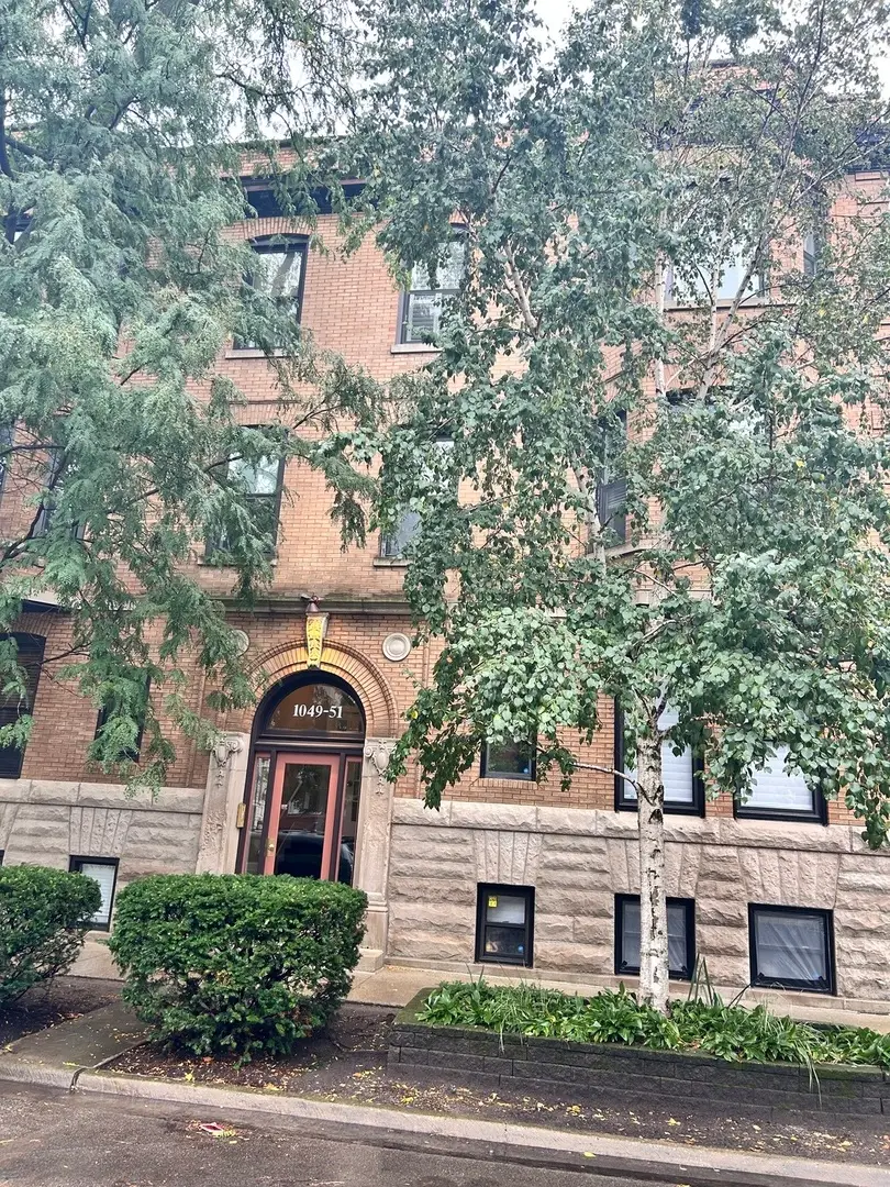1049 W Montana Street #1, Chicago, IL 60614 - #1
