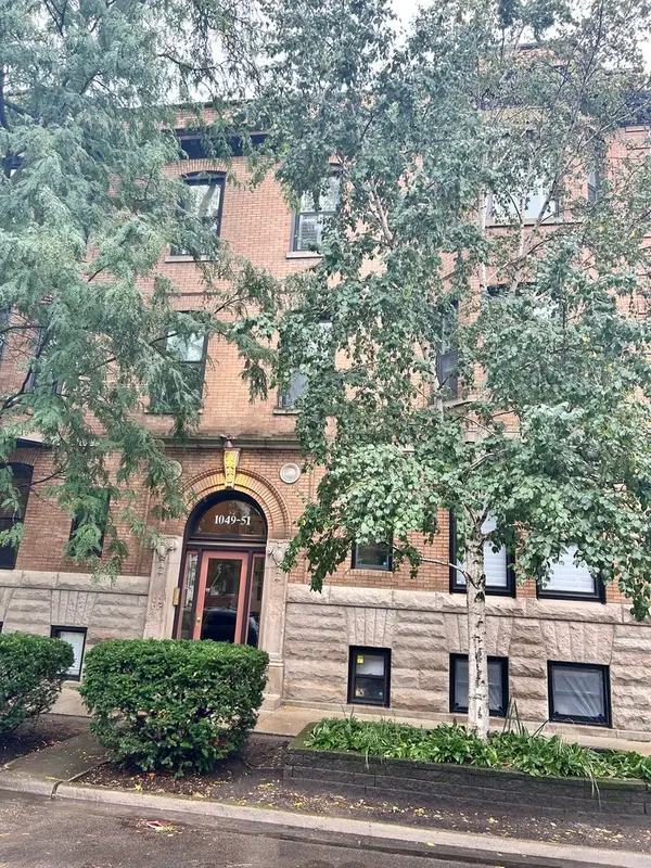 1049 W Montana Street #1, Chicago, IL 60614