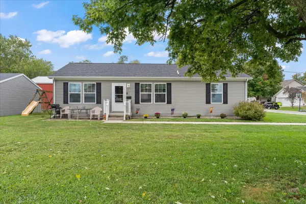 911 E Short Street, Tuscola, IL 61953