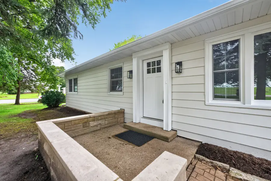 333 Bethany Road, Sycamore, IL 60178 - #3