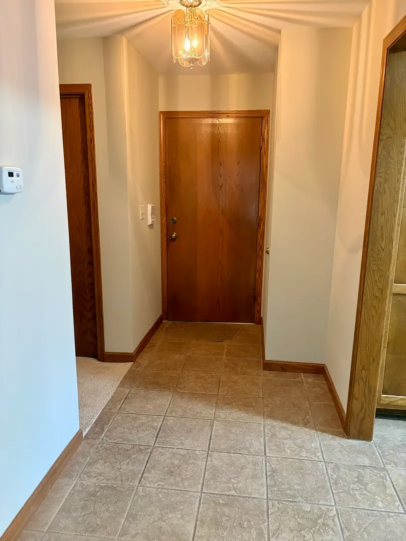 44 Queens Court #44, Westchester, IL 60154 - #3
