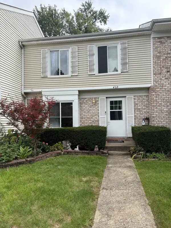 459 Yorkshire Square, Bolingbrook, IL 60440