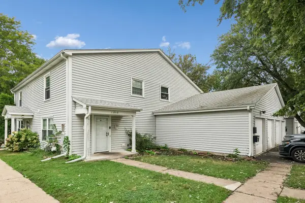 1395 S Glen Circle #B, Aurora, IL 60506