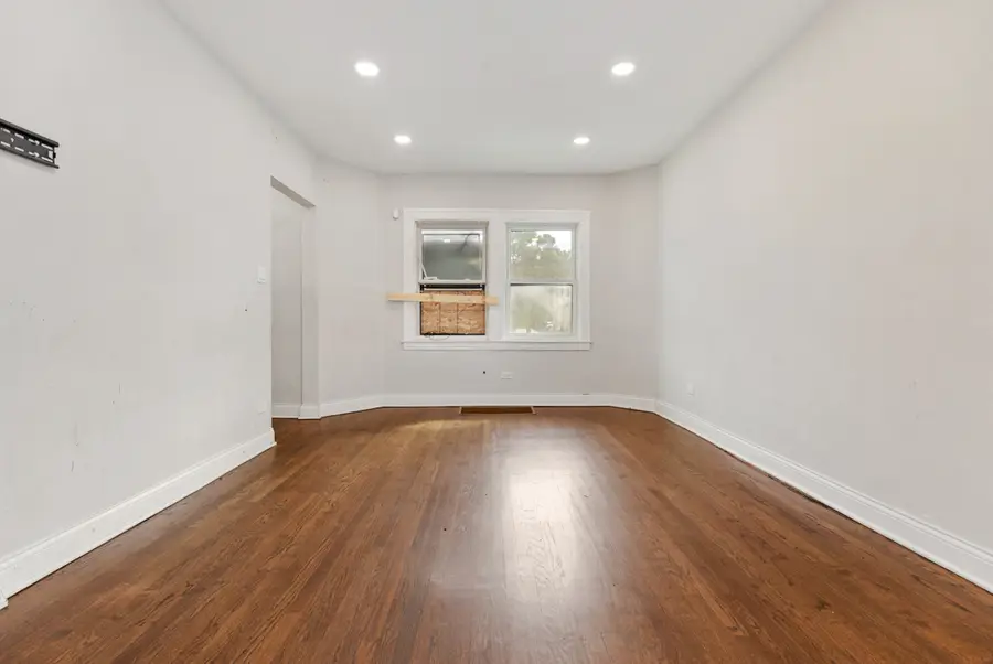 9132 S Blackstone Avenue, Chicago, IL 60619 - #3