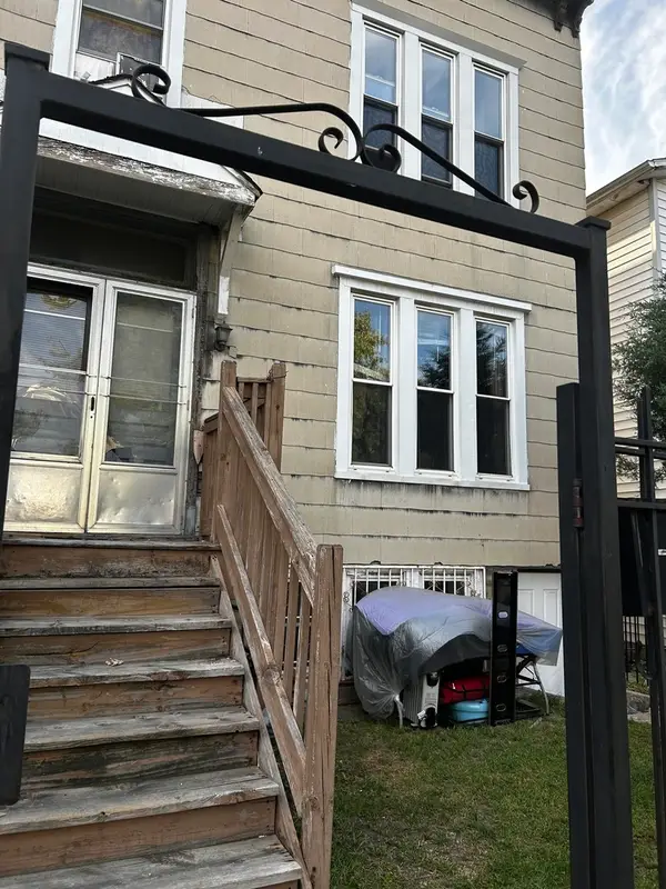 2622 S Ridgeway Avenue, Chicago, IL 60623