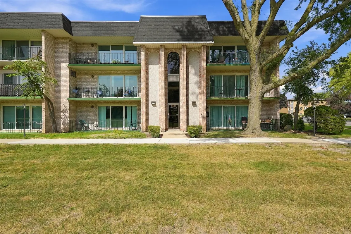 9200 S Pulaski Road #3E, Oak Lawn, IL 60453 - #1