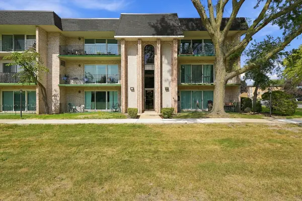 9200 S Pulaski Road #3E, Oak Lawn, IL 60453