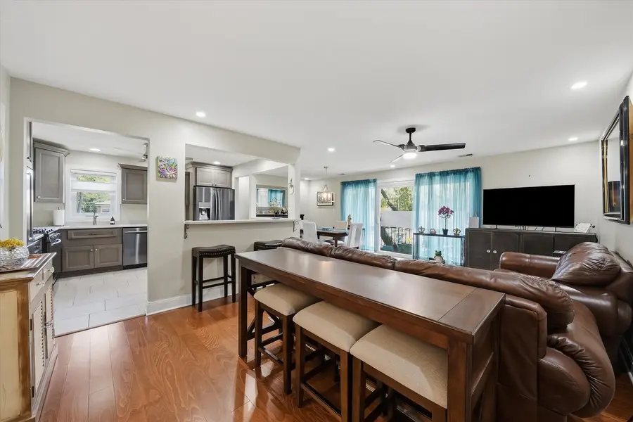 9200 S Pulaski Road #3E, Oak Lawn, IL 60453 - #3