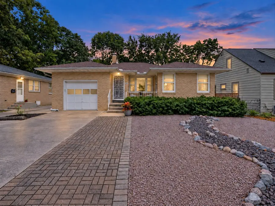 804 W White Street, Champaign, IL 61820 - #2