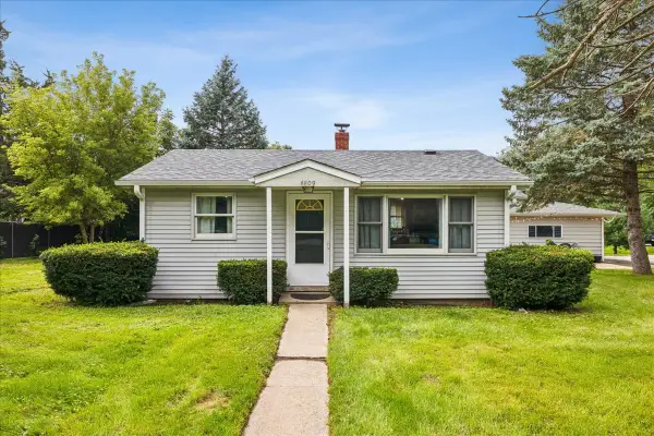 4809 E Wonder Lake Road, Wonder Lake, IL 60097