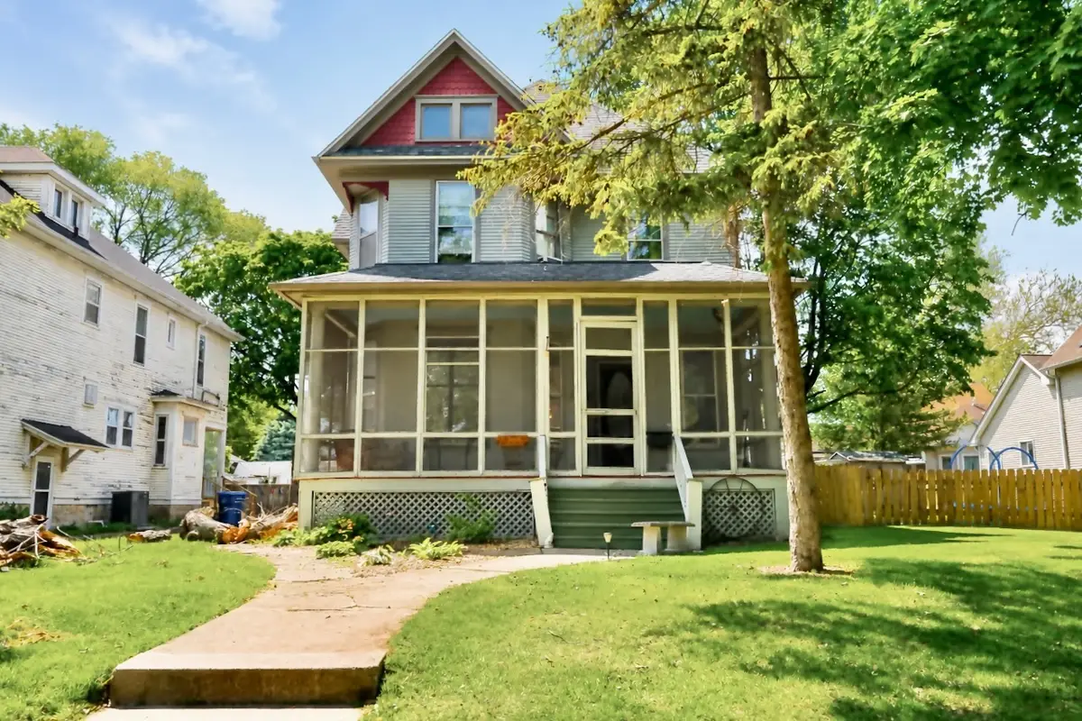 1035 Marquette Street, Lasalle, IL 61301 - #1