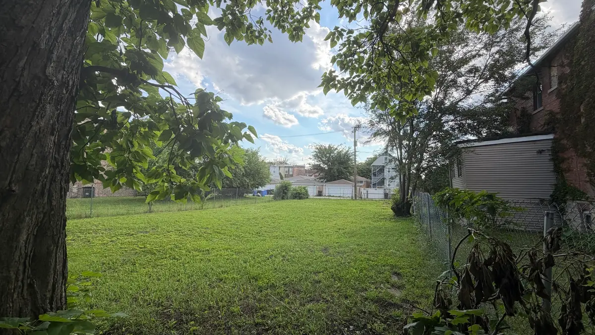 6932 S Vernon Avenue, Chicago, IL 60637 - #1