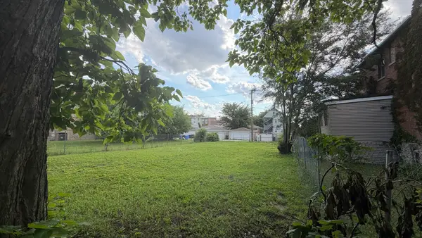 6932 S Vernon Avenue, Chicago, IL 60637
