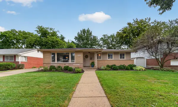 863 S Cedar Avenue, Elmhurst, IL 60126