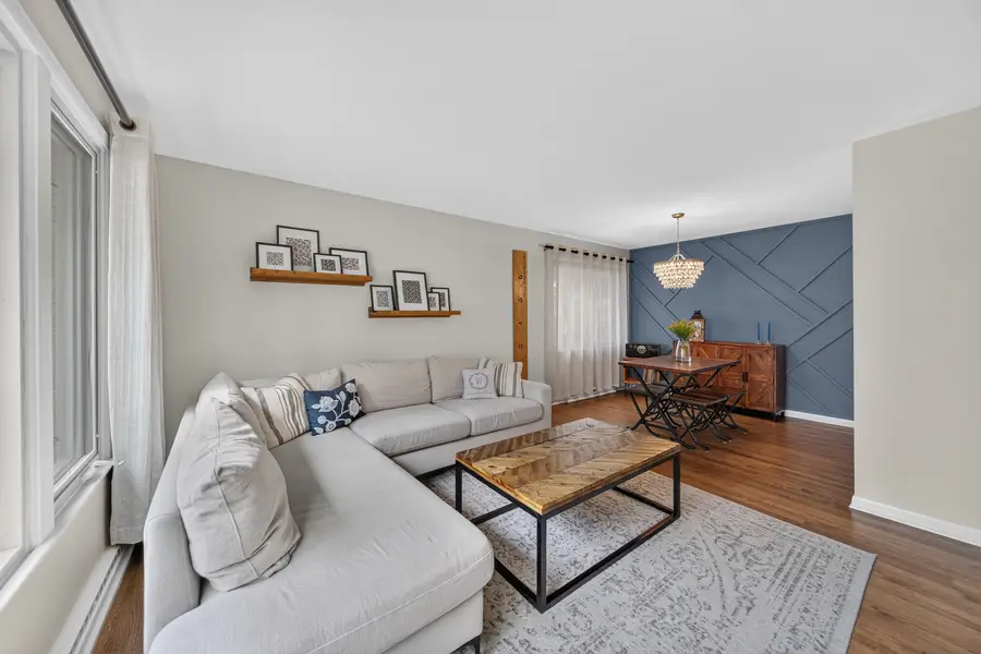 863 S Cedar Avenue, Elmhurst, IL 60126 - #3