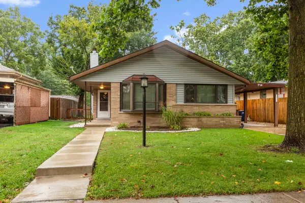 714 Jonquil Terrace, Deerfield, IL 60015