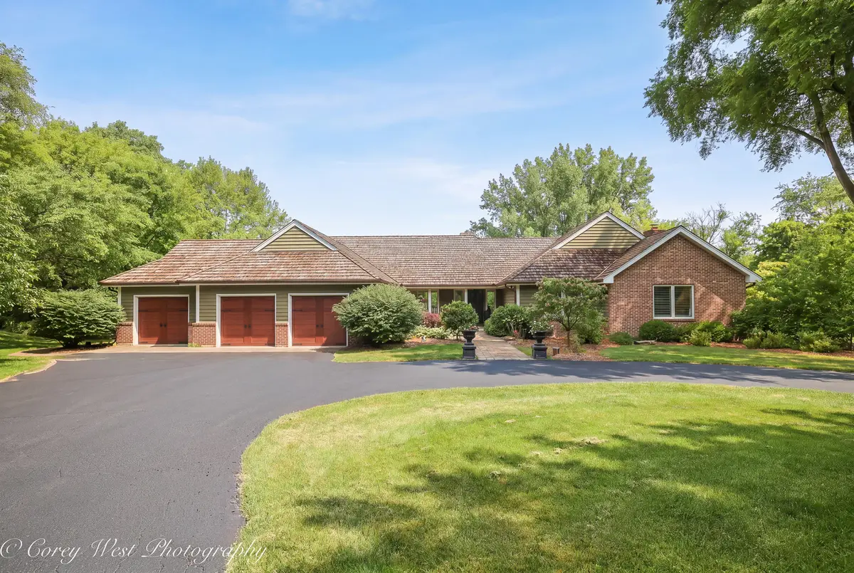 39W944 Deer Run Drive, Saint Charles, IL 60175 - #1