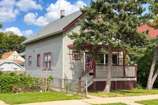 5134 W Ainslie Street, Chicago, IL 60630