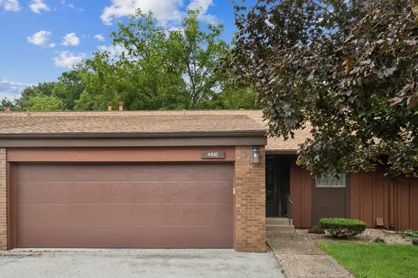 4810 6th Avenue Drive, Moline, IL 61265