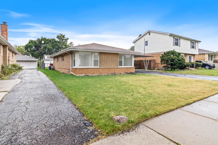 7915 Massasoit Avenue, Burbank, IL 60459 - #2