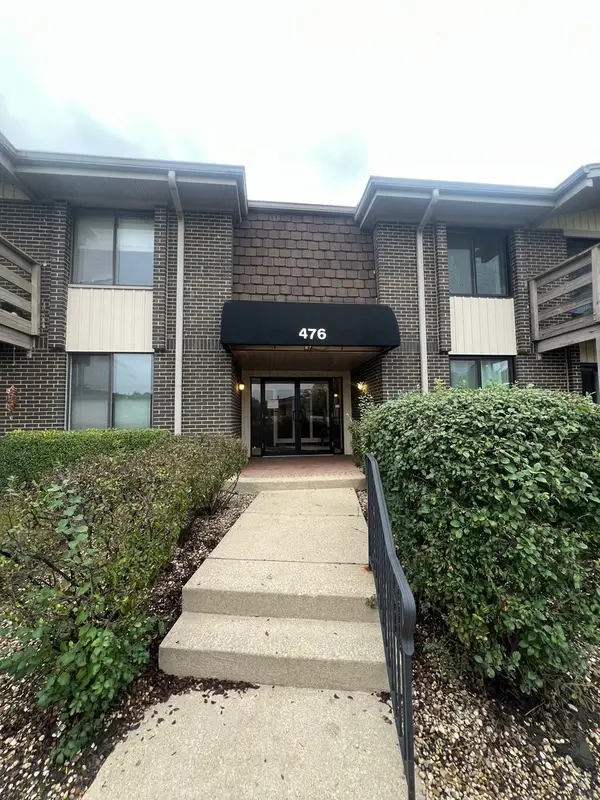 476 Raintree Court #2C, Glen Ellyn, IL 60137