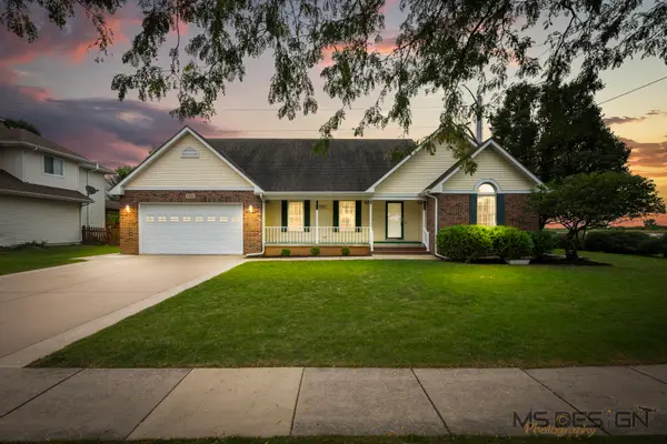 1338 Foxbend Drive, Sycamore, IL 60178