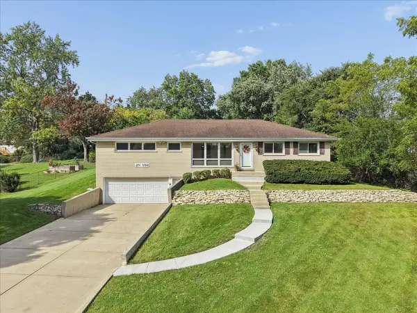 2N356 Euclid Avenue, Glen Ellyn, IL 60137
