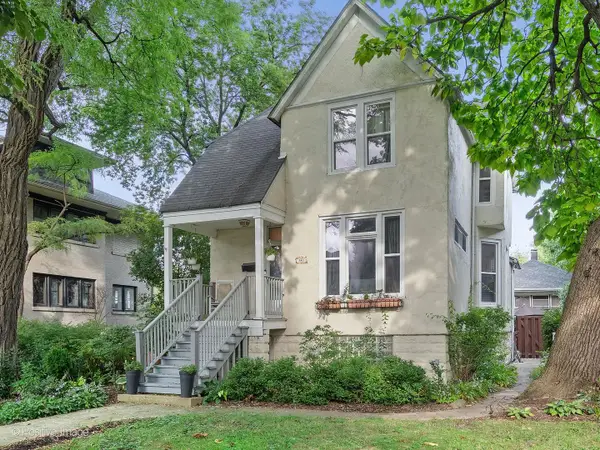 540 N Harvey Avenue, Oak Park, IL 60302