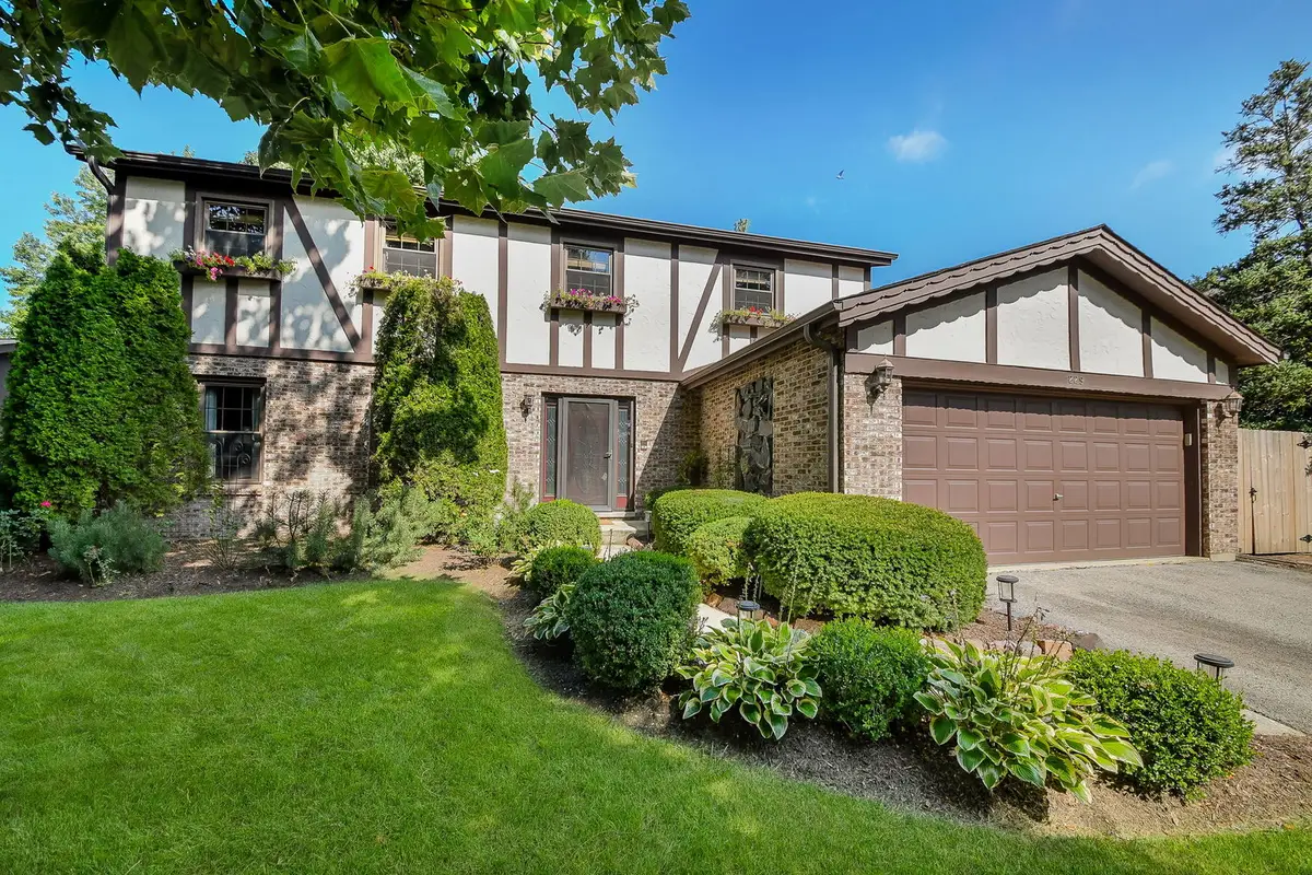 229 N Whispering Hills Drive, Naperville, IL 60540 - #1