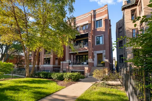 2550 W Logan Boulevard #3F, Chicago, IL 60647