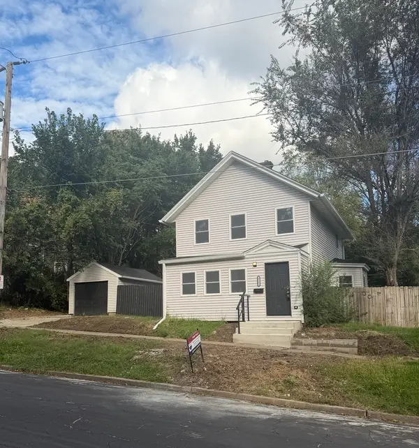 1111 Gaines Street, Davenport, IA 52804