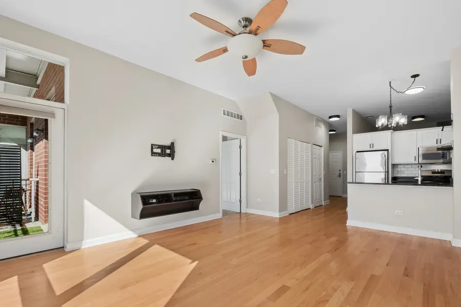 2035 S Indiana Avenue #405, Chicago, IL 60616 - #3