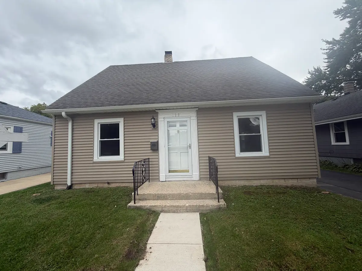 129 S Dubois Avenue, Elgin, IL 60123 - #1