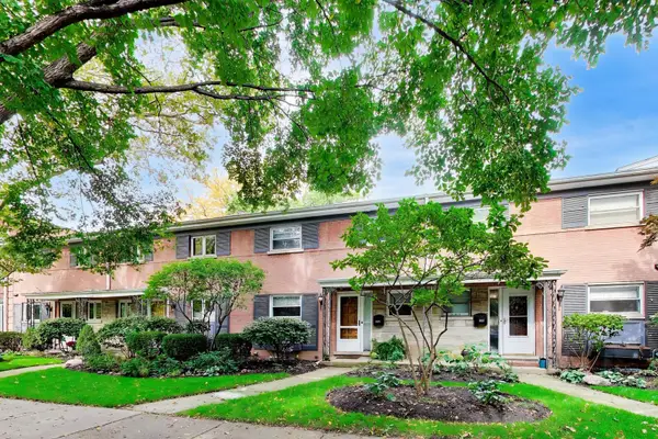 1009 Dempster Street, Evanston, IL 60201