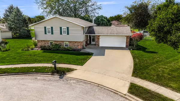 701 N Mohave Drive, Pontiac, IL 61764