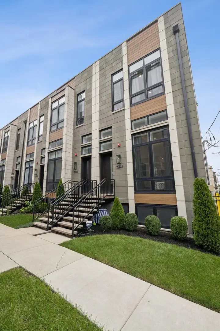 6209 Unit E S Ellis Avenue, Chicago, IL 60637 - #2