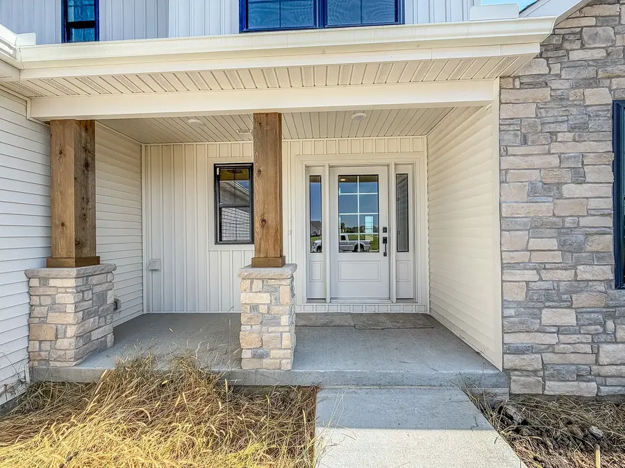 502 N Beacon Hill Circle, Urbana, IL 61802 - #2