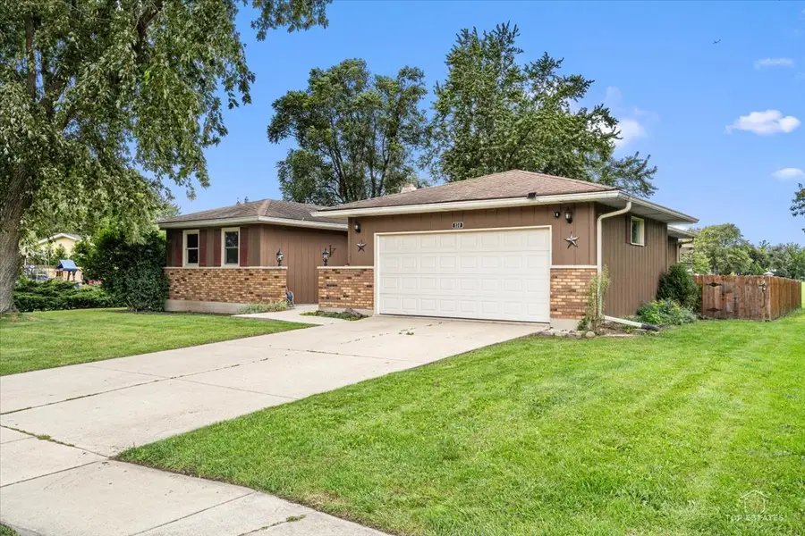 830 Hiawatha Drive, Elgin, IL 60120 - #2