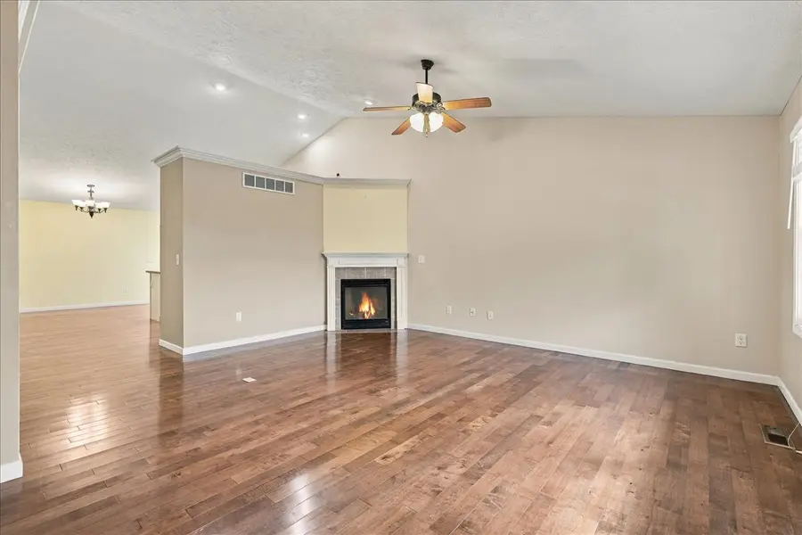 1524 Belclare Road, Normal, IL 61761 - #3
