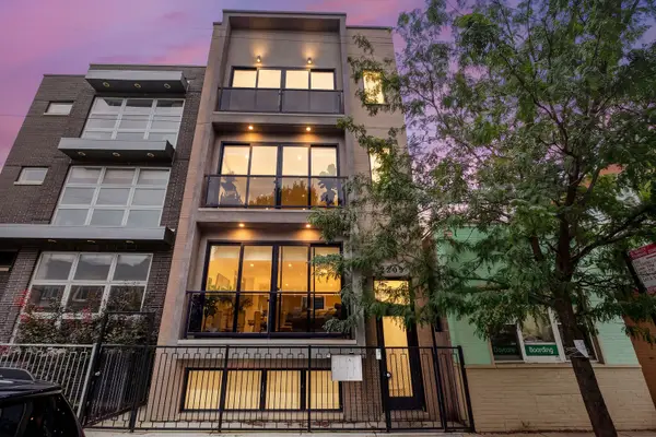 2209 W Belmont Avenue #2, Chicago, IL 60618