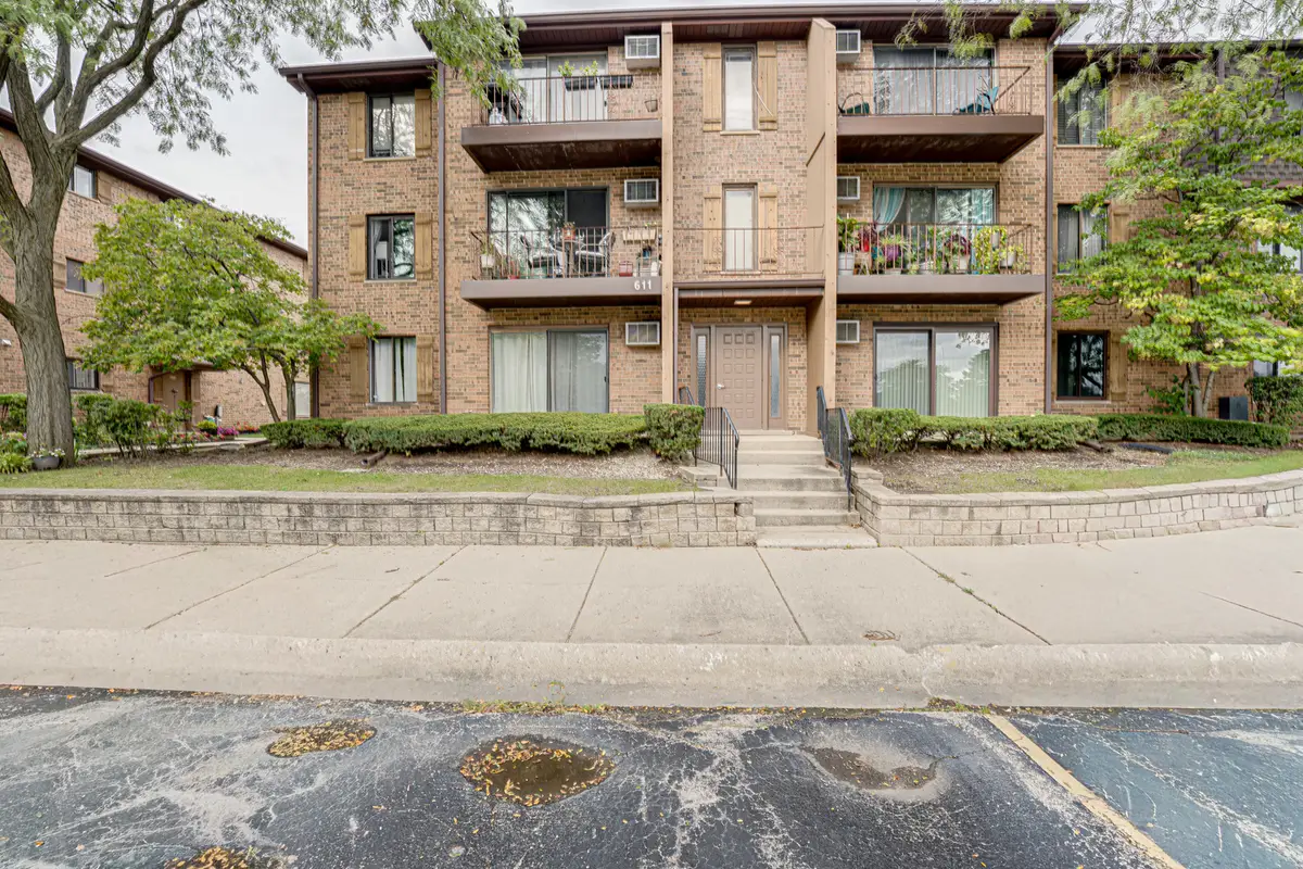 611 N Briar Hill Lane #1, Addison, IL 60101 - #1
