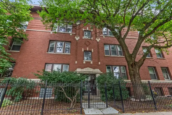 805 W Belle Plaine Avenue #103, Chicago, IL 60613