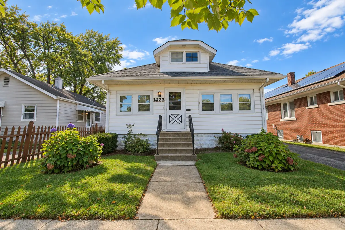 1423 N Raynor Avenue, Joliet, IL 60435 - #1