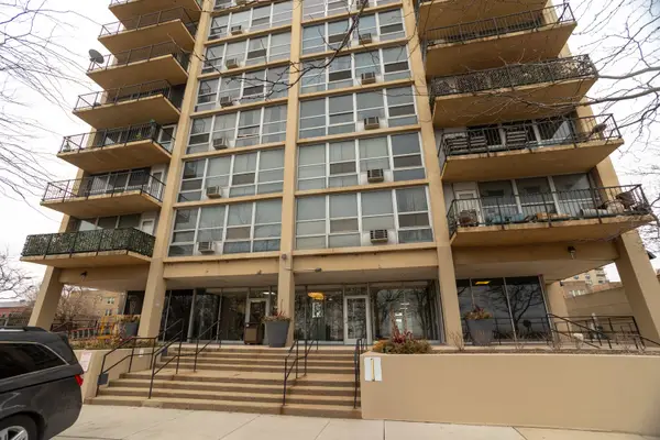 6730 S South Shore Drive #501, Chicago, IL 60649