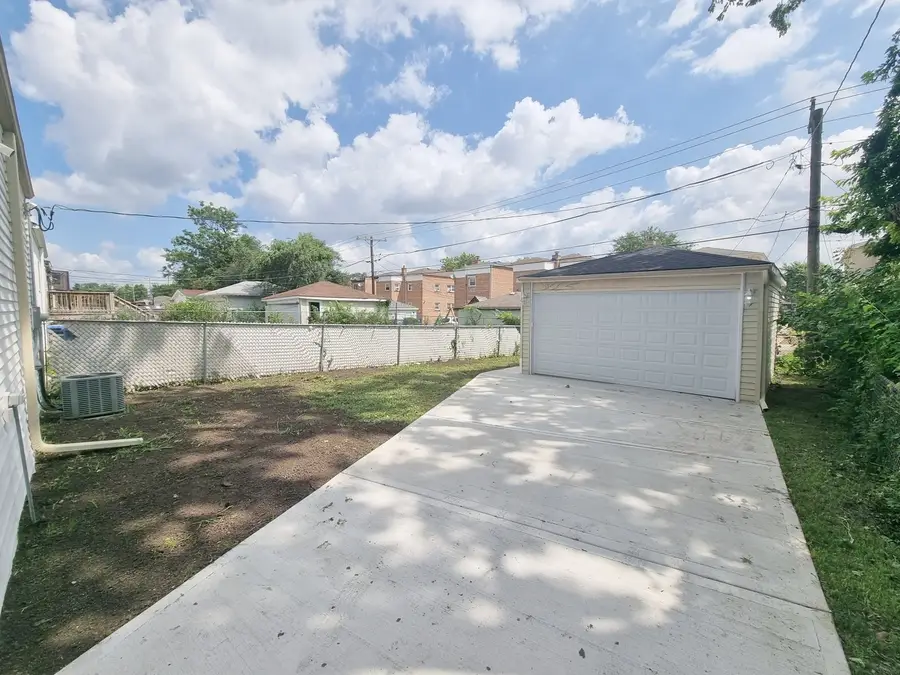2123 S 10th Avenue, Maywood, IL 60153 - #3