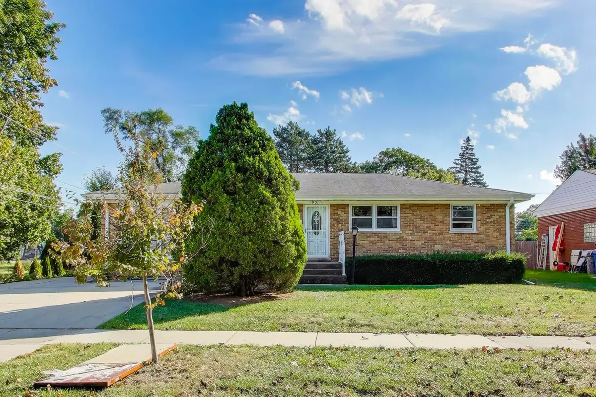 901 S Can Dota Avenue, Mount Prospect, IL 60056 - #1