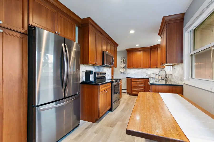 443 Glendale Road, Roselle, IL 60172 - #3