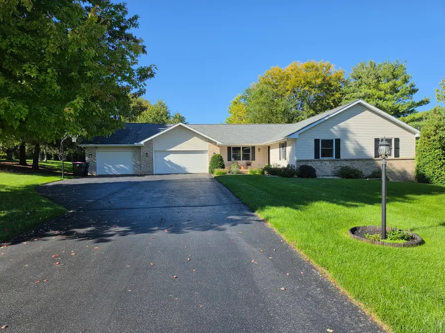 6775 Skyview Trail, Roscoe, IL 61073 - #2
