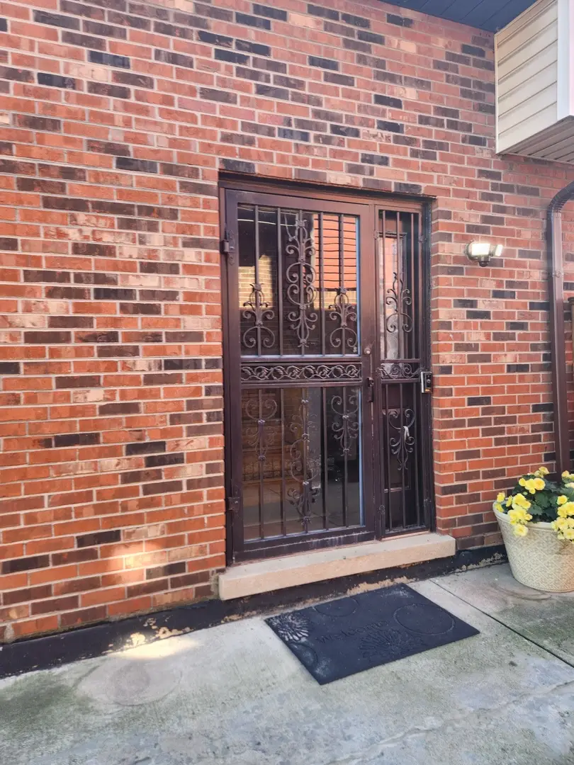 11532 S Avenue G, Chicago, IL 60617 - #2